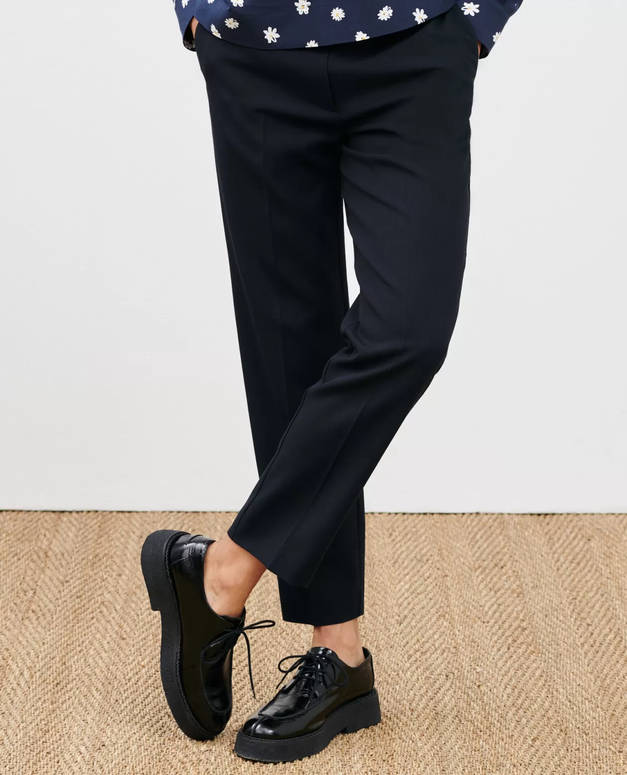Cheap Comptoir des Cotonniers Marguerite - Cigarette Trousers Black Beauty