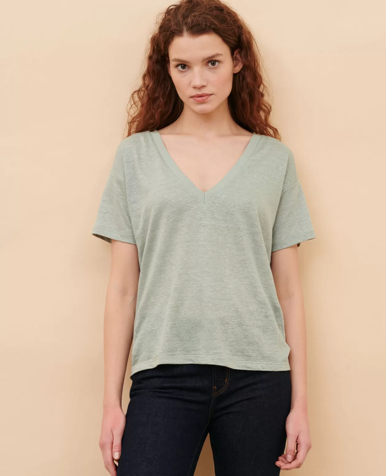 Best Sale Comptoir des Cotonniers Sarah - Linen V-Neck T-Shirt 54 Green