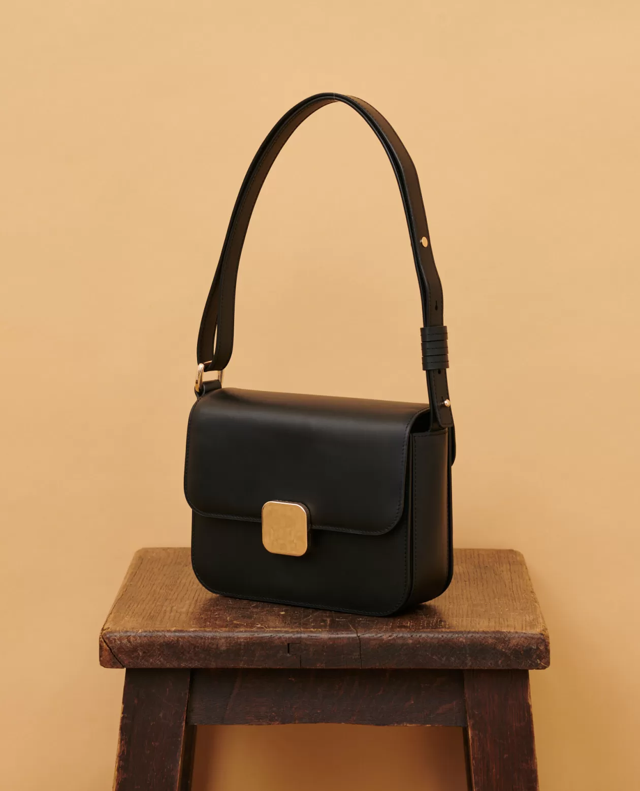 Store Comptoir des Cotonniers Vic - Box Bag In Smooth Leather 8853 09 Black