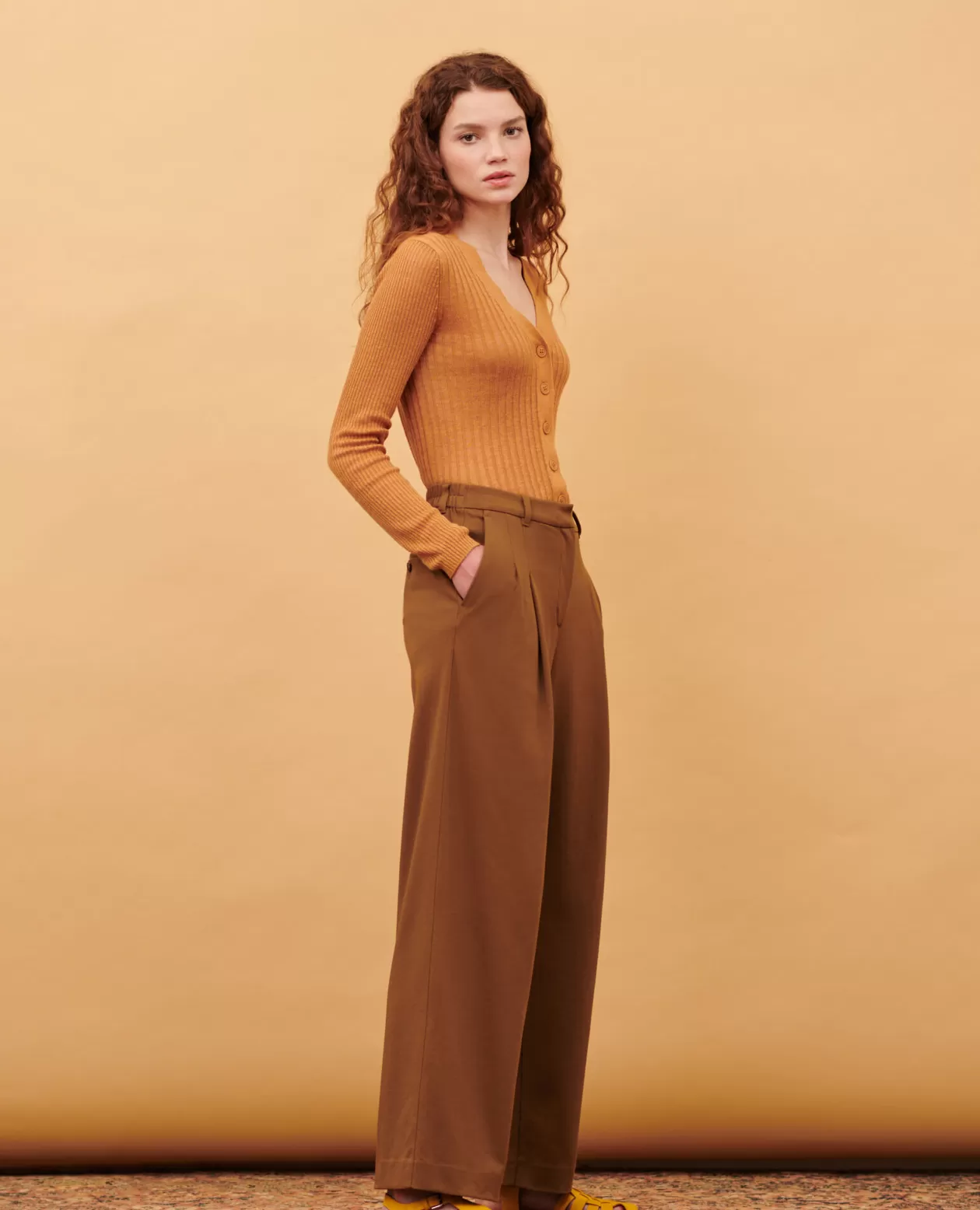 Online Comptoir des Cotonniers Yvonne - Loose Trousers 0341 Cofee Liqueur