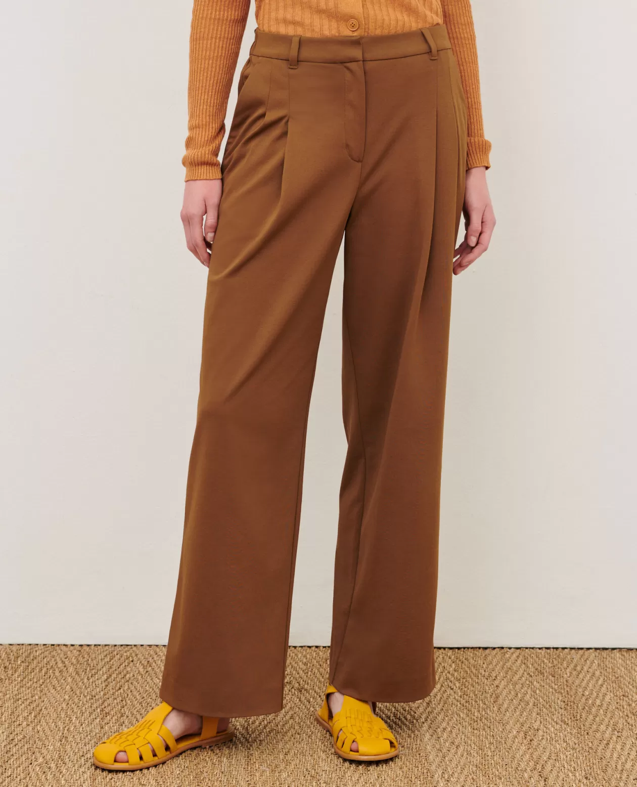 Online Comptoir des Cotonniers Yvonne - Loose Trousers 0341 Cofee Liqueur